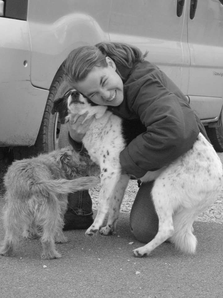 Simone mit Hunden